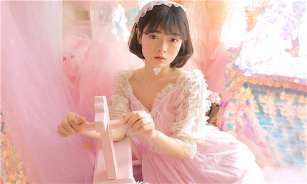 四方台供卵试管代怀生子多少钱？这一直是很多不孕不育家庭关注的话题。在中国，不孕不育的发生率越来越高，根据《中国不孕不育现状调研报告》显示，育龄夫妇的不孕不育率从20年前的3%增长至现在的12.5%-18.2%，患者人数高达6000万以上。在这样的背景下，许多家庭通过供卵试管来实现自己的生育梦想。那么，供卵试管代怀生子的费用到底是多少呢？